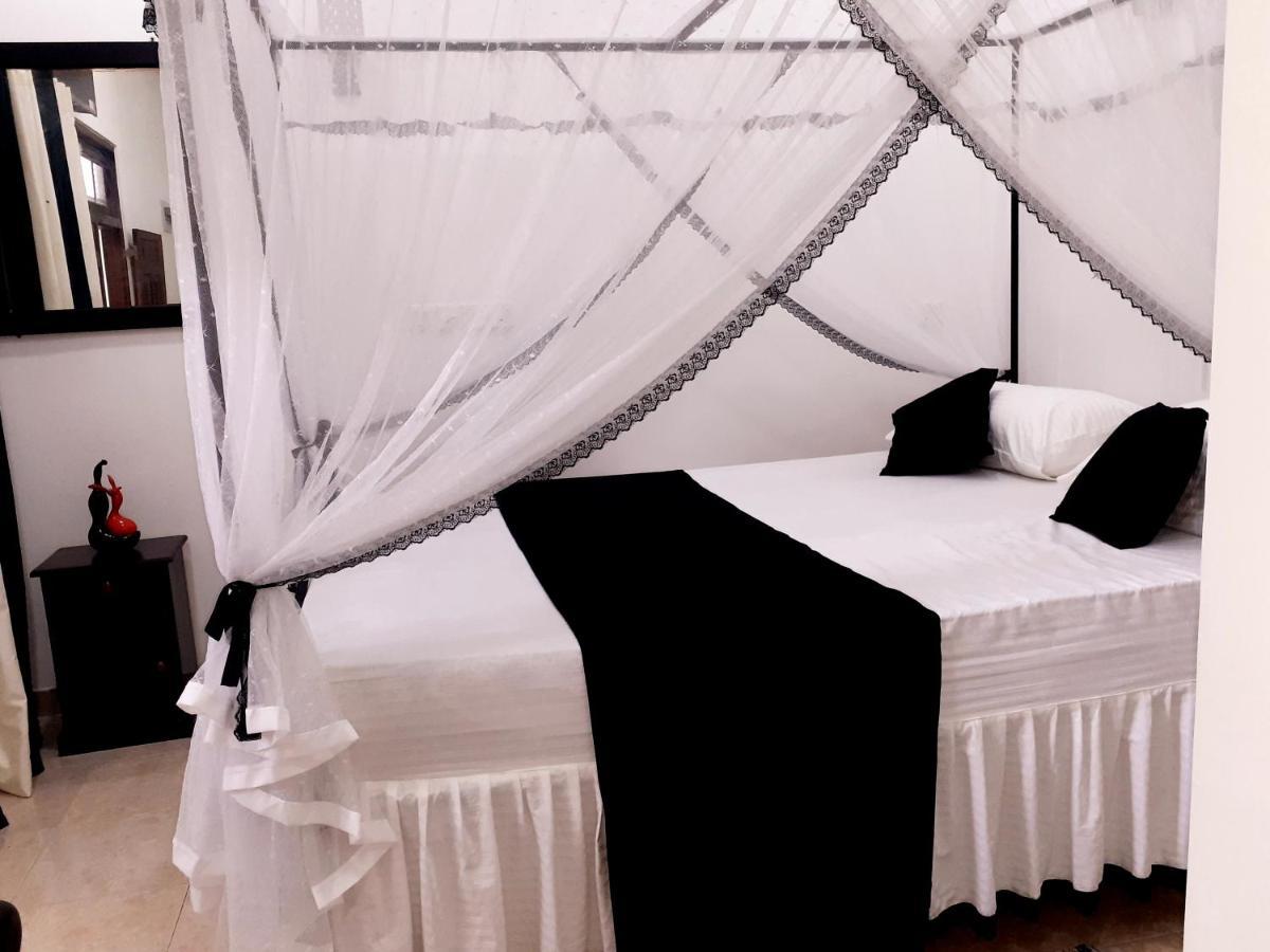 Dihini Villa أونا واتونا المظهر الخارجي الصورة